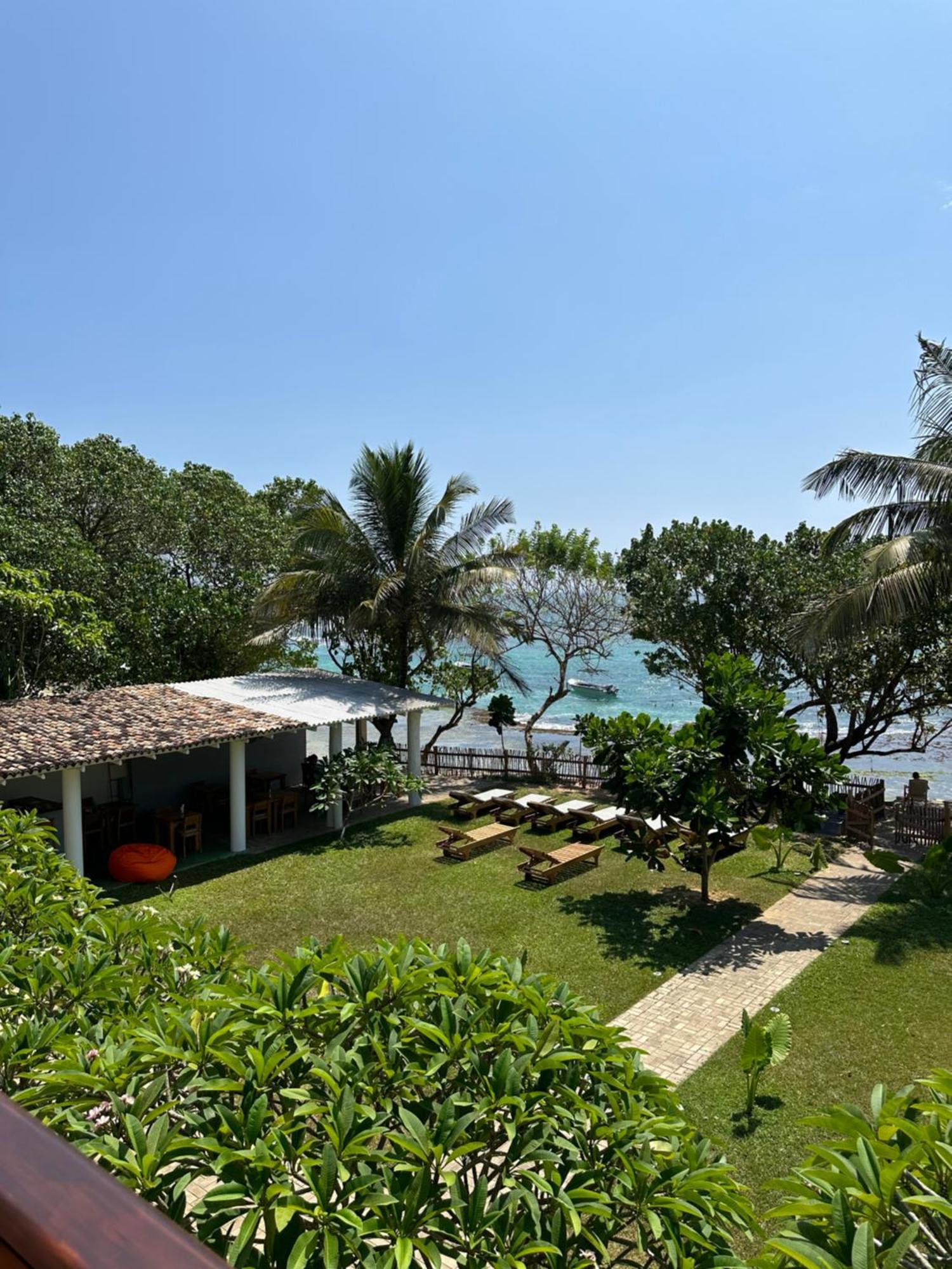 Mirissa Dive Resort Exterior foto