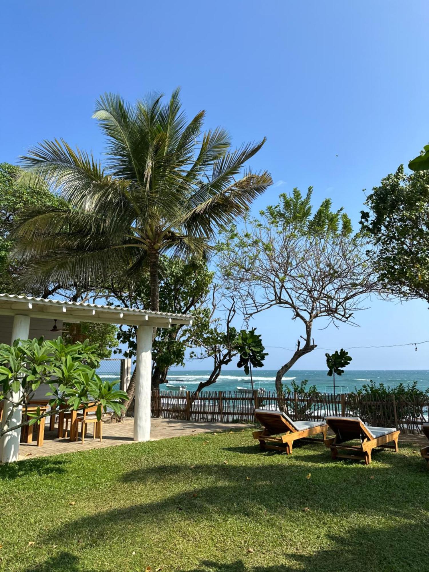 Mirissa Dive Resort Exterior foto